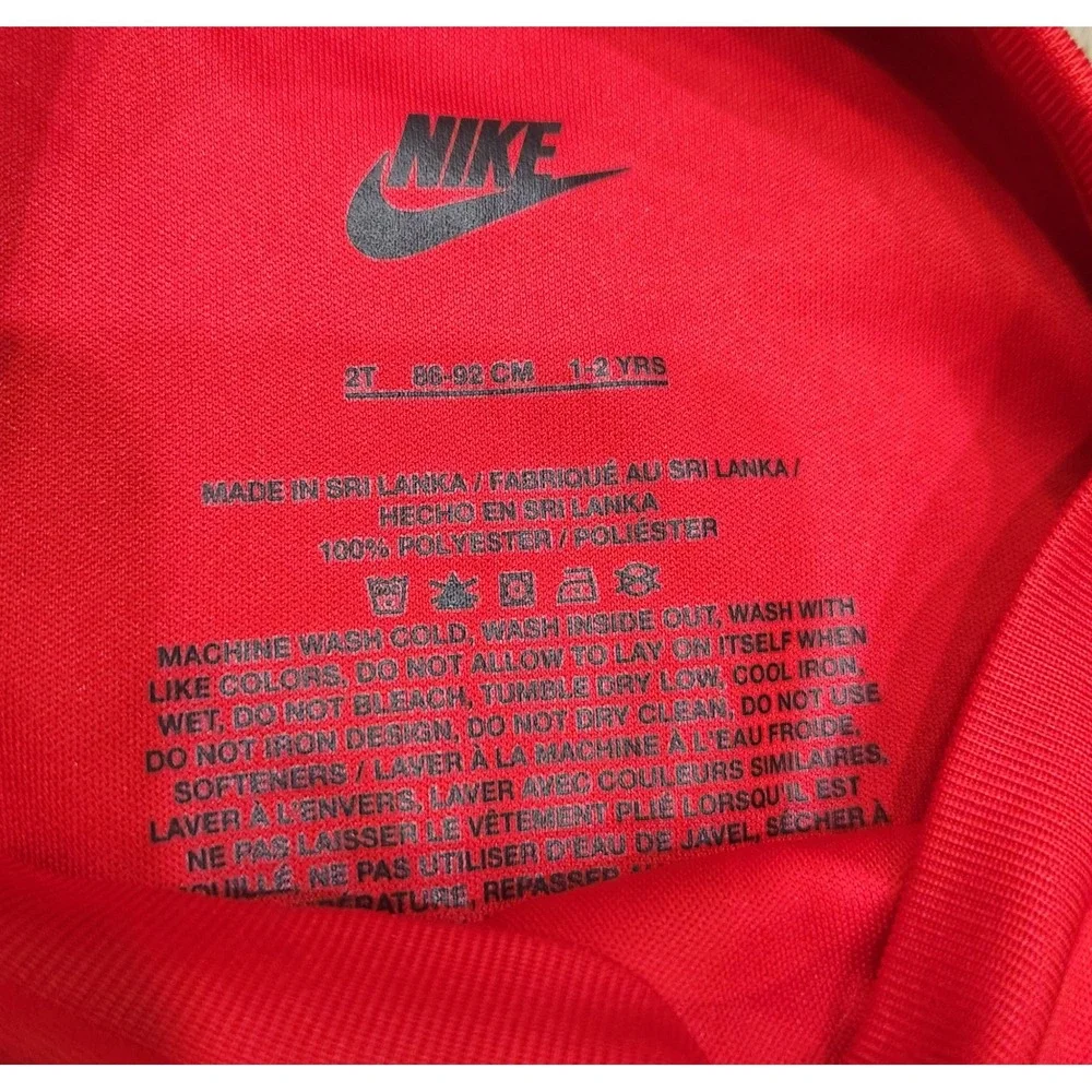 Nike Toddler Red Black Track Jacket 18M & Graphic T-Shirt 2T Bundle Boys Girls